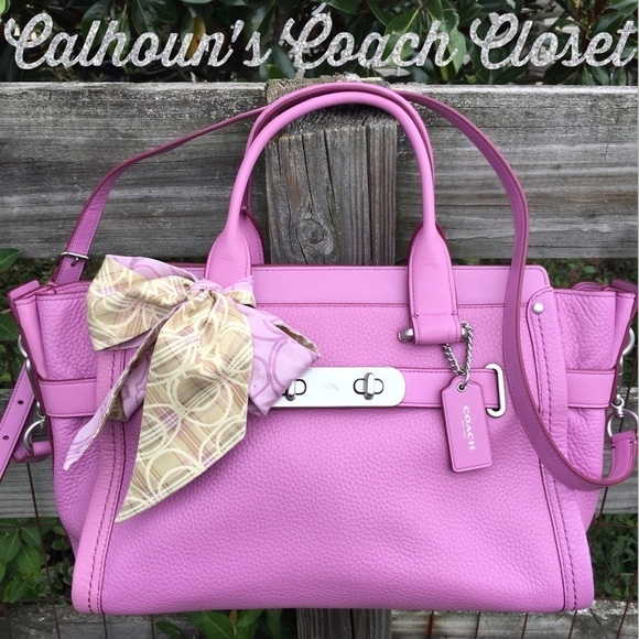 Coach Puce Purple Swagger 37 Bag - Picture 7 of 7